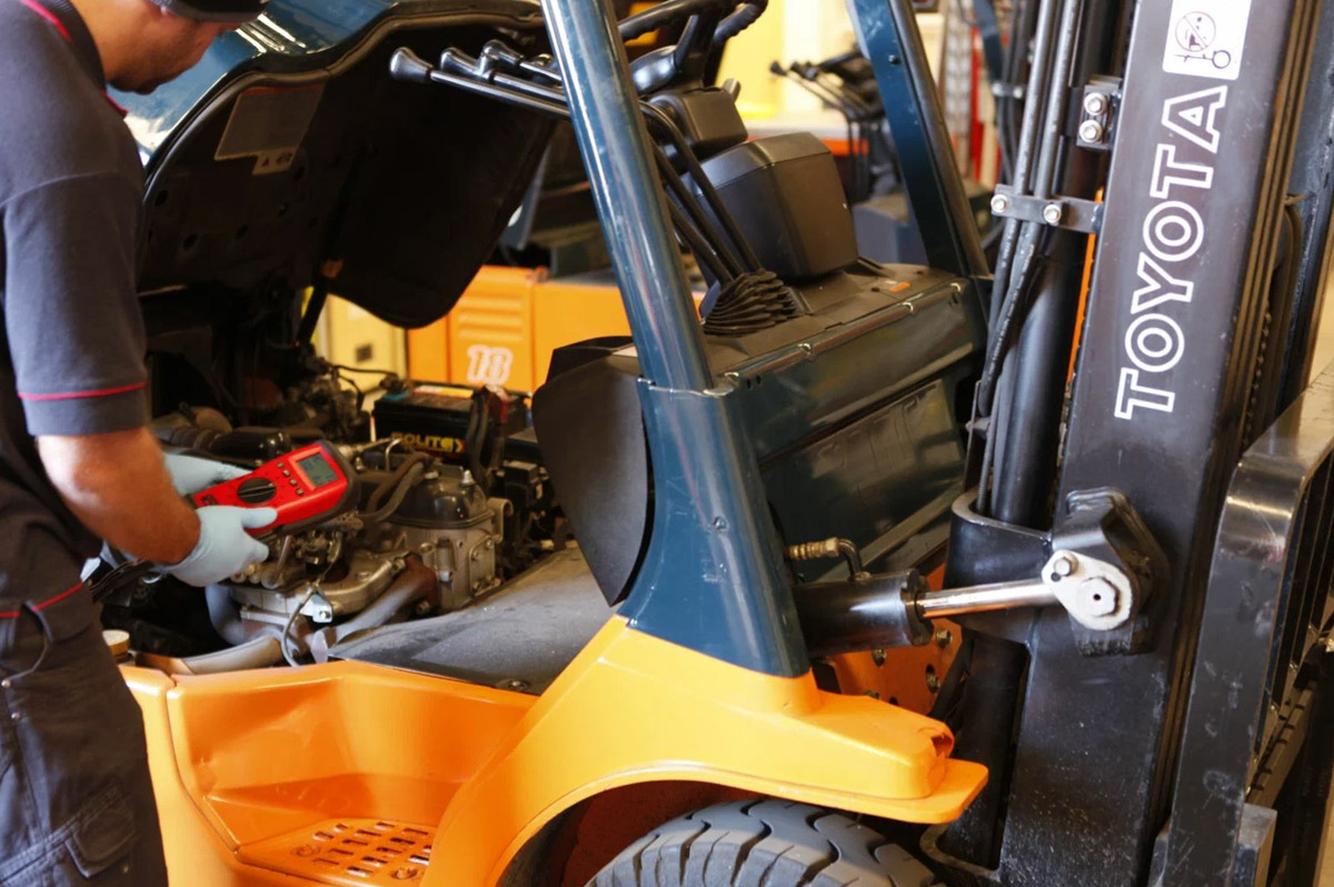 Common Forklift Problems and Parts to Replace in 2026