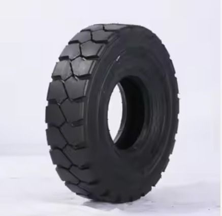Pneumatic Tire with Inner Tube and Liner Flap 7.00-9