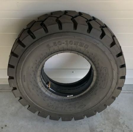 Pneumatic Tire with Inner Tube and Liner Flap 6.50-10